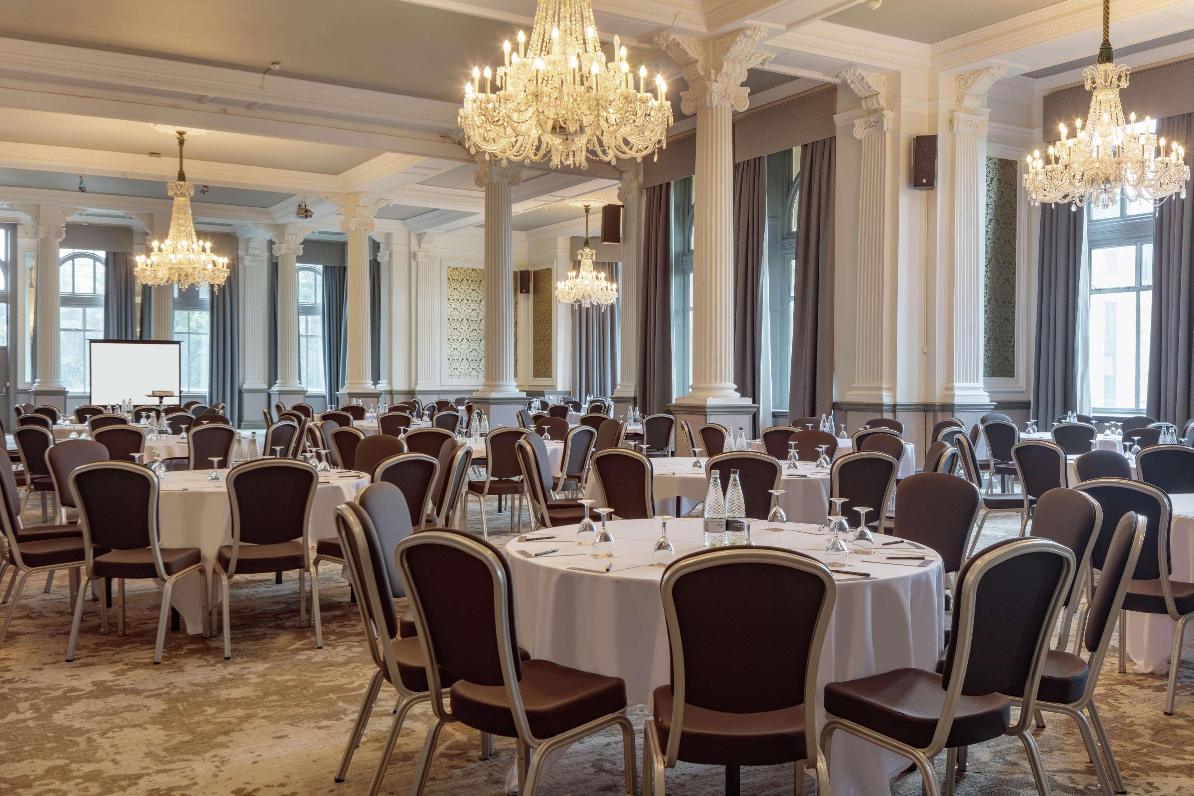 Doubletree By Hilton Harrogate Majestic Hotel & Spa エクステリア 写真