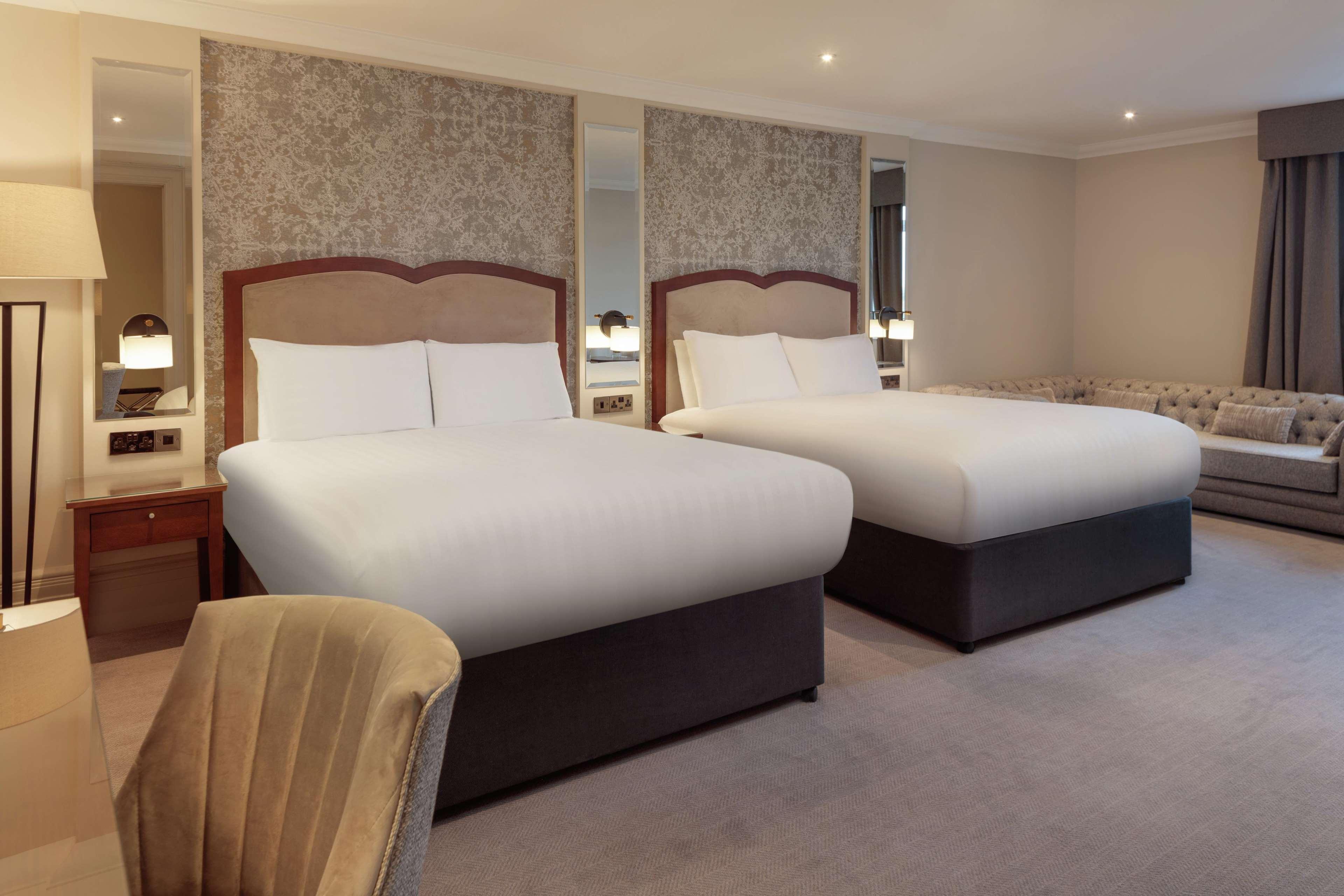 Doubletree By Hilton Harrogate Majestic Hotel & Spa エクステリア 写真
