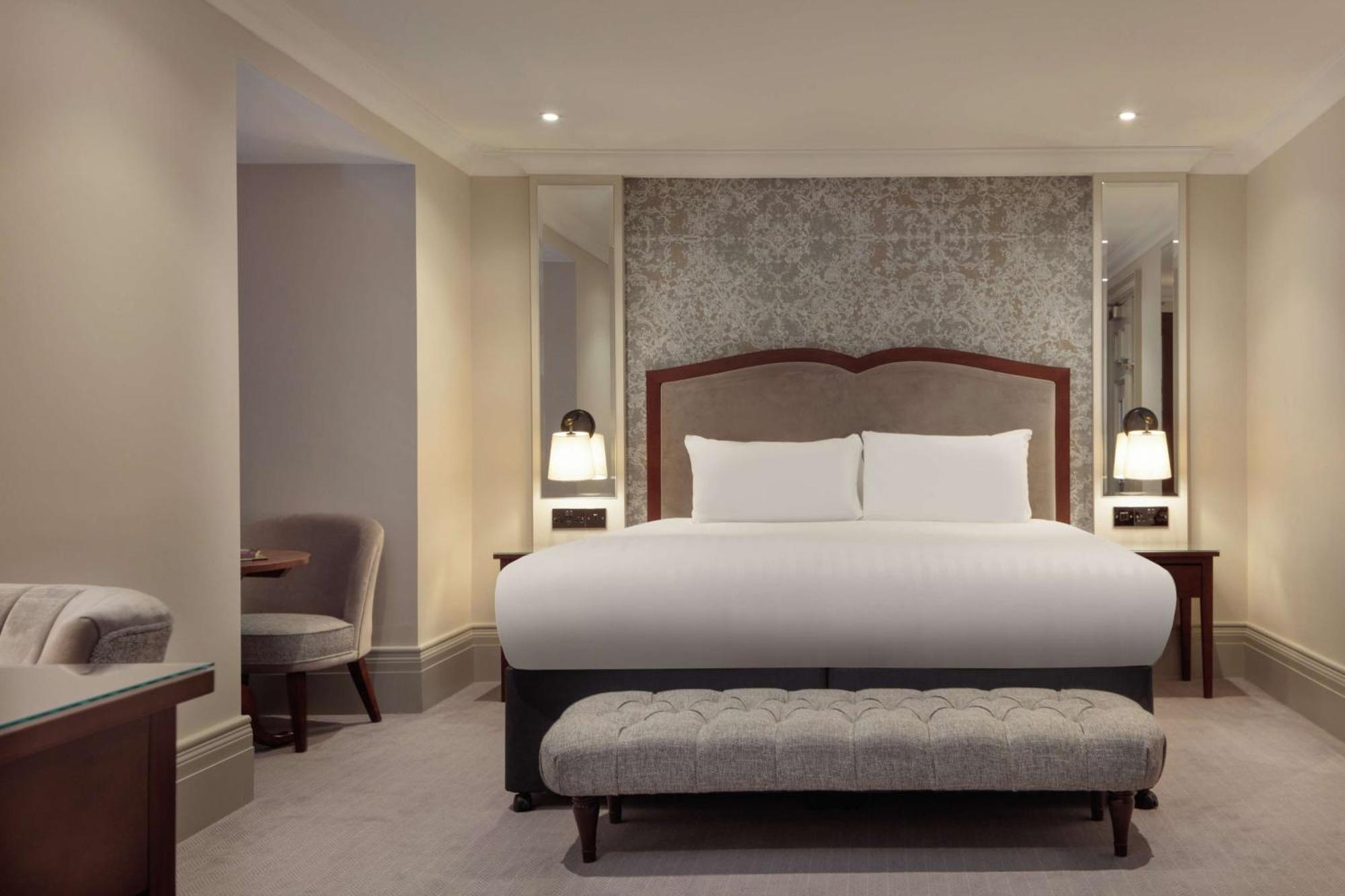 Doubletree By Hilton Harrogate Majestic Hotel & Spa エクステリア 写真