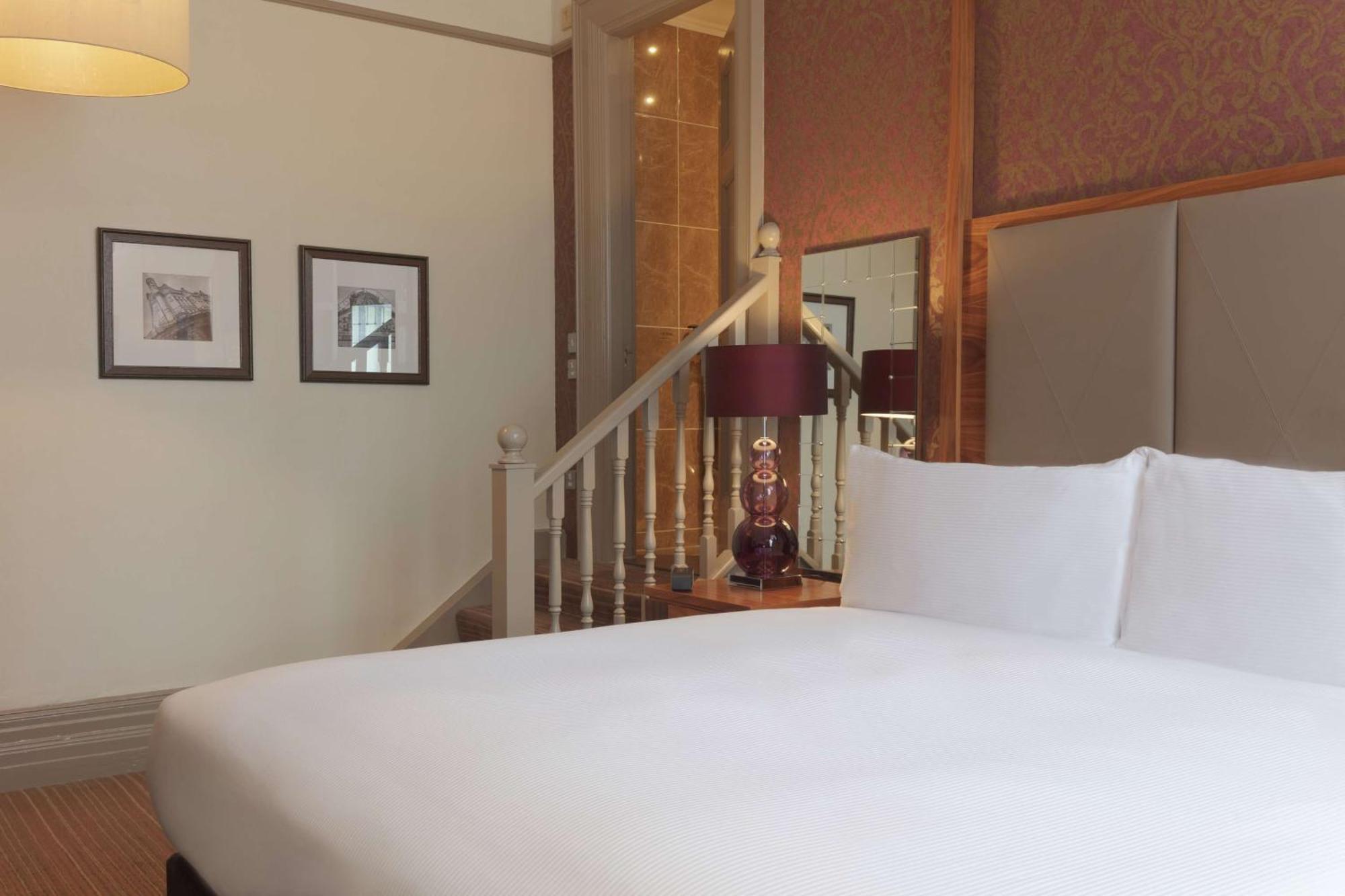 Doubletree By Hilton Harrogate Majestic Hotel & Spa エクステリア 写真