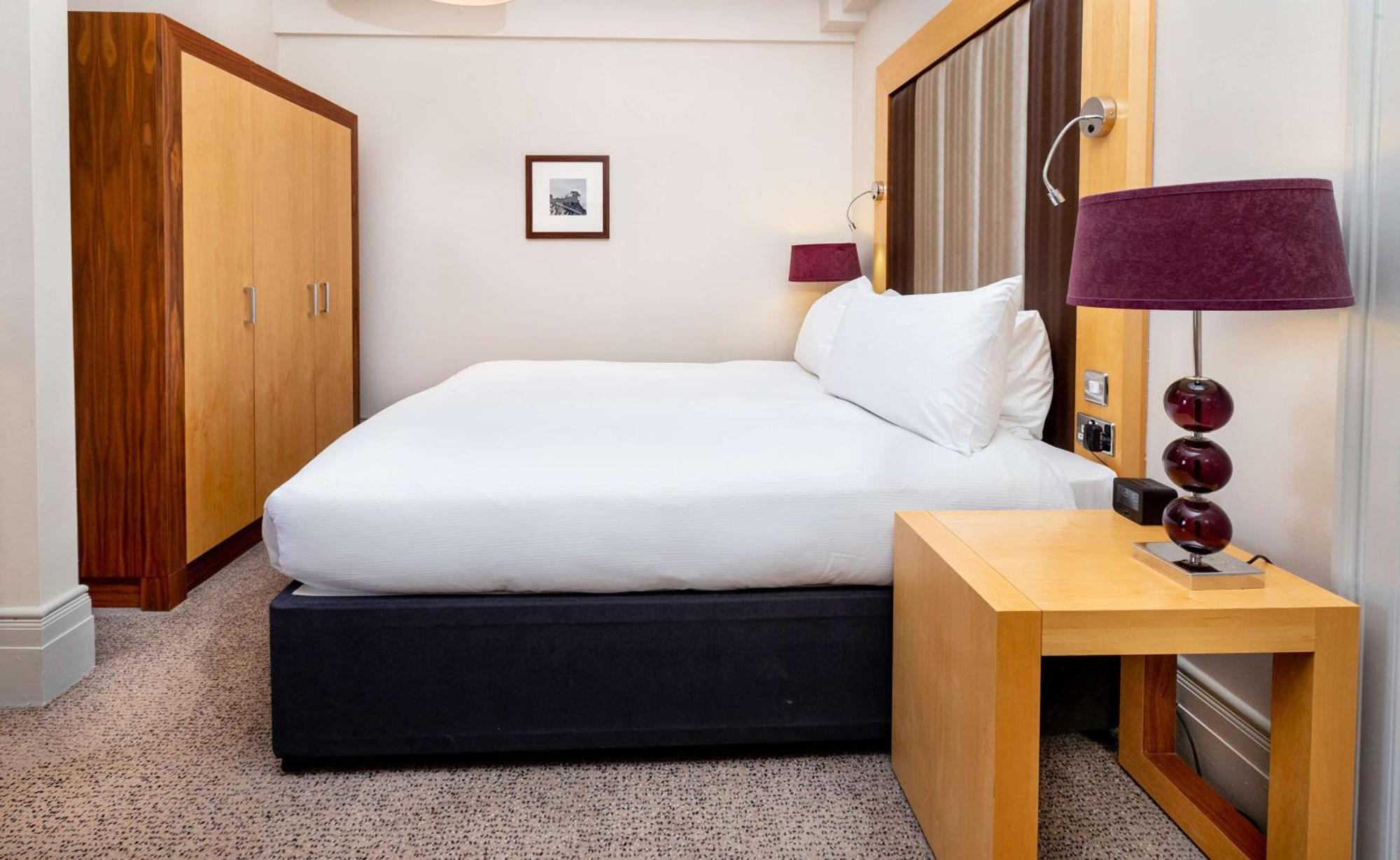 Doubletree By Hilton Harrogate Majestic Hotel & Spa エクステリア 写真