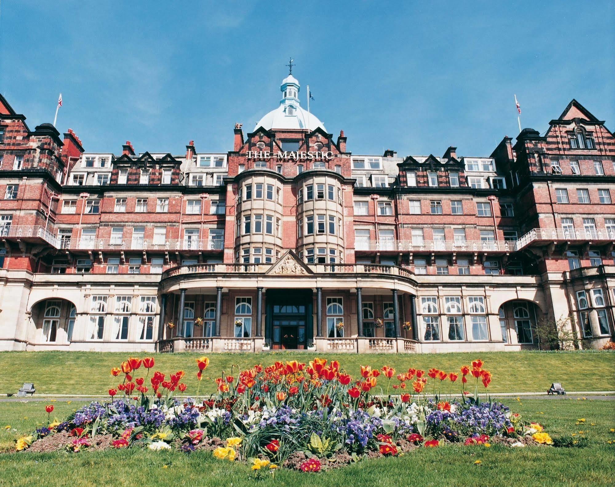 Doubletree By Hilton Harrogate Majestic Hotel & Spa エクステリア 写真